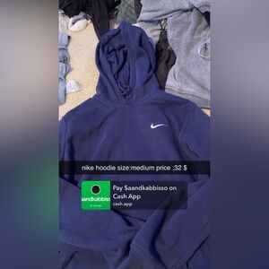 brand:nike color:dark blue size:medium